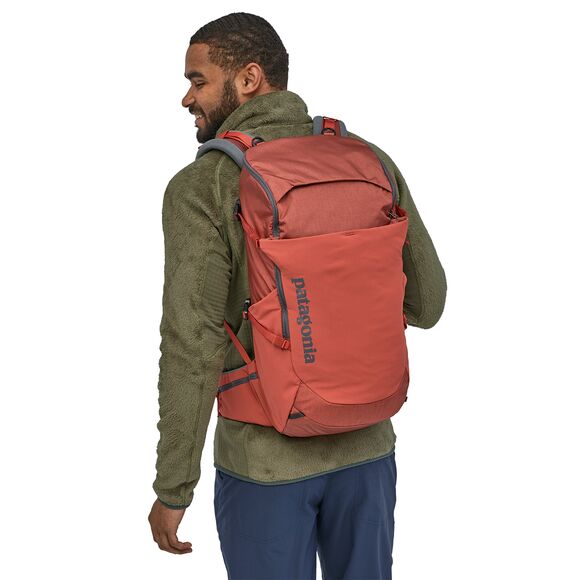 patagonia nine trails 28l